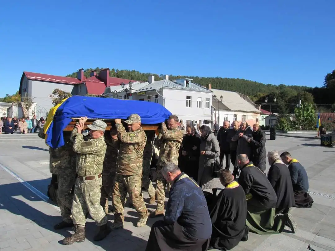 Тернопільщина попрощалась з захисником Іваном Гуцалом