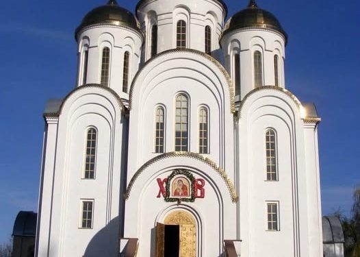 У Тернополі віряни московського патріархату просять молитися, щоб у них не забрали землю