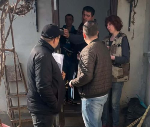 На Тернопільщині ліквідовують наслідки масованої атаки: пошкоджено будинки