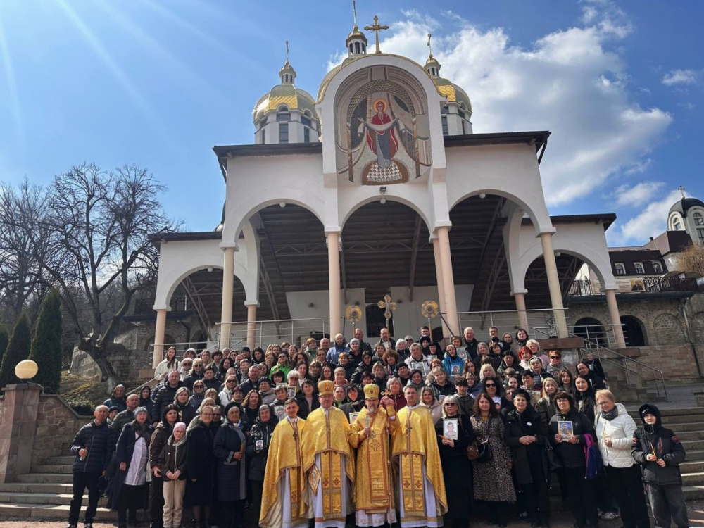 У Зарваниці відбулася проща для родин полеглих Героїв
