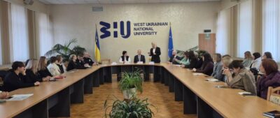 Поліція Тернопільщини навчає фахівців роботі з кривдниками